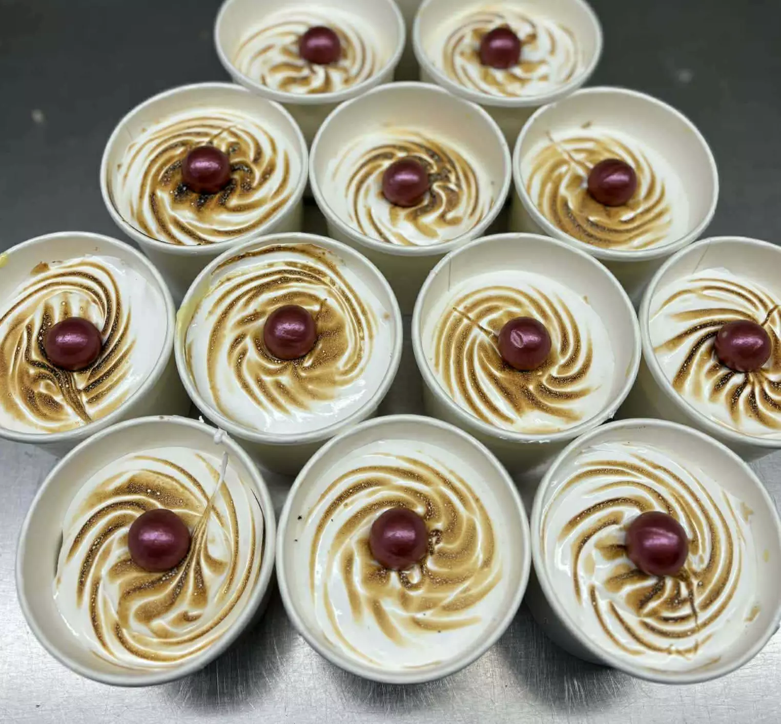 Photo du produit Bûche framboise et fruits de la passion