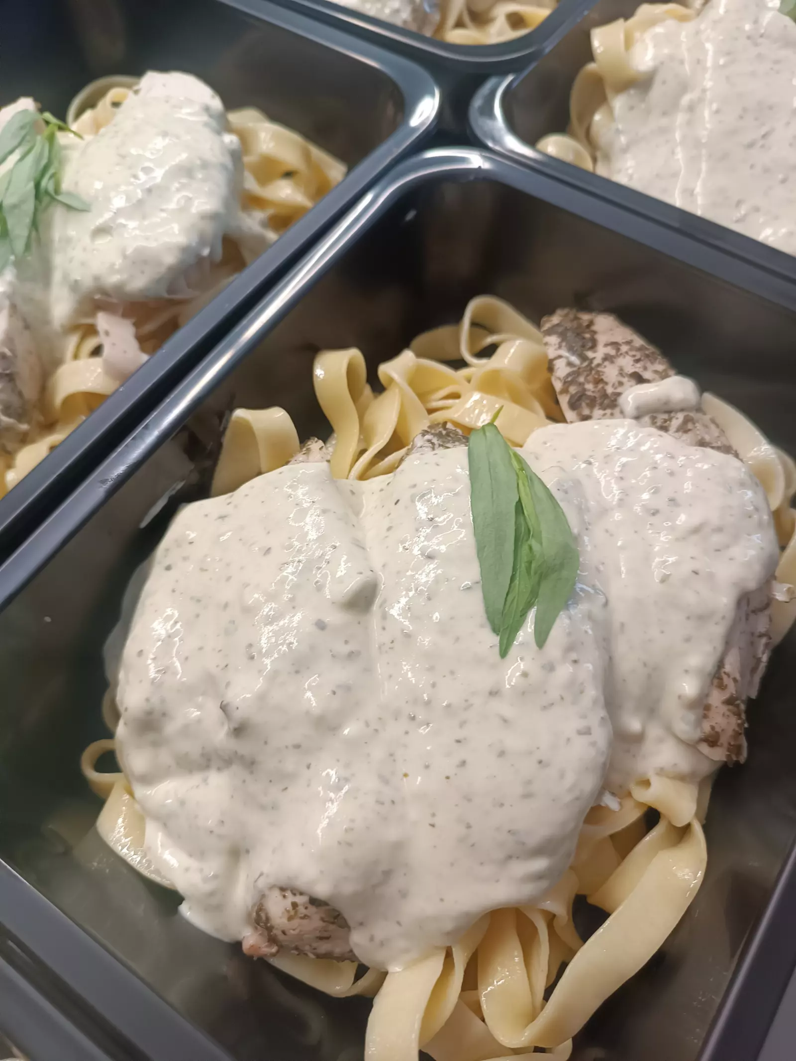 Photo du produit Pâtes, poulet & crème à l'estragon